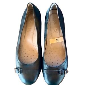 ECCO Women's Black Leather Flats